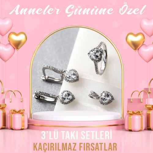 Anneler Günü İçin En Şık Takı Önerileri" Anneler Günü İçin En Şık Takı Önerileri"