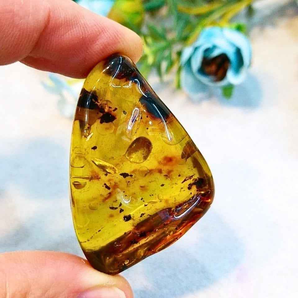 Küçük Yaşta Kehribar Taşı Faydaları ve Kehribar Taşı Nasıl Anlaşılır? Çocukların Gelişimi Üzerindeki Etkisi