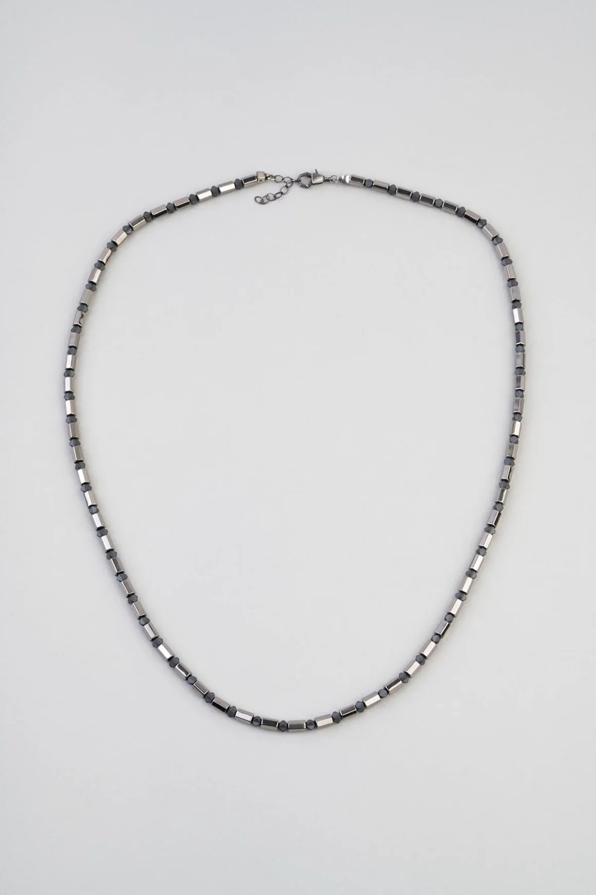 Babalar Günü Hediyesi: Erkek Takılarında 2025 Trendleri Babalar Günü Hediyesi: Erkek Takılarında 2025 Trendleri