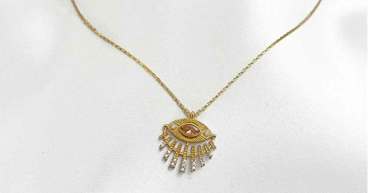 Günümüzde Takıların Hikayesi ve Anlamları: Kişisel İfade Aracı