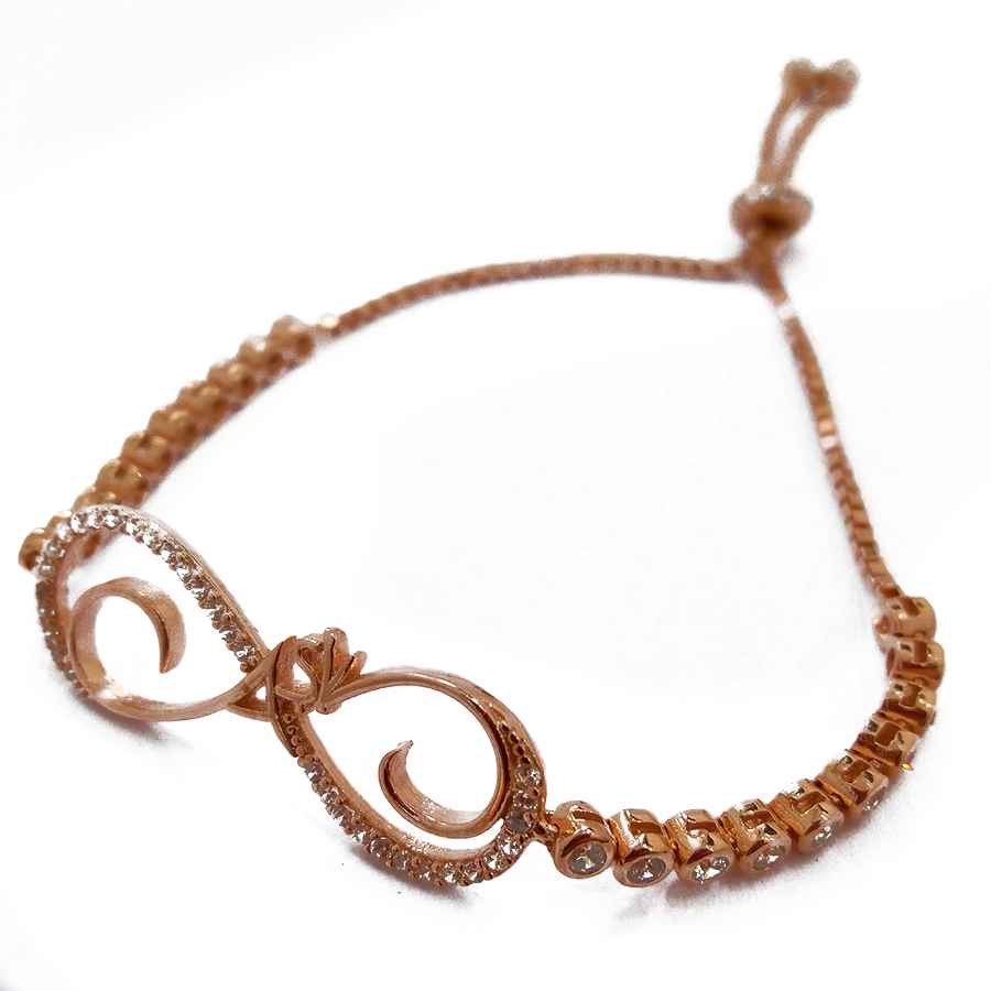 Asansörlü Bileklik ile Klasik Bileklik Arasında Seçim: Hangisi Daha Şık?