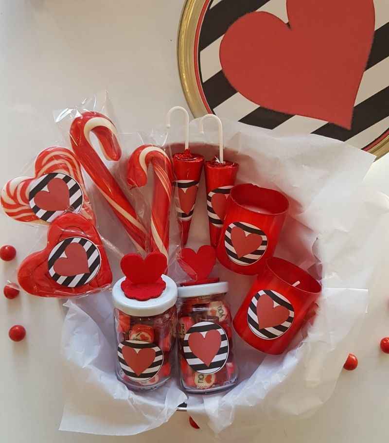 Sevgililer Günü İçin En Şık Takı Önerileri Sevgililer Günü İçin En Şık Takı Önerileri